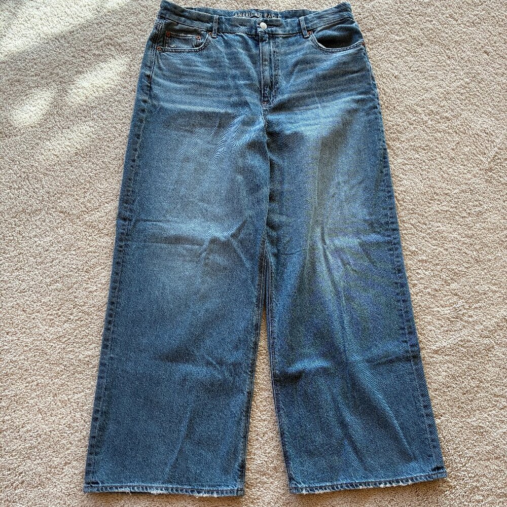 AE Strigid Curvy Super High-Waisted Baggy Straight Jean - Picture 3 of 14